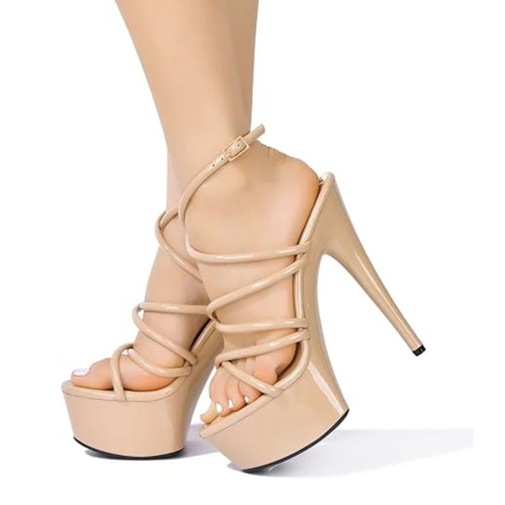 Cape Robbin Lili Nude Patent Platform Stiletto Heels Strappy Sandals Size 7